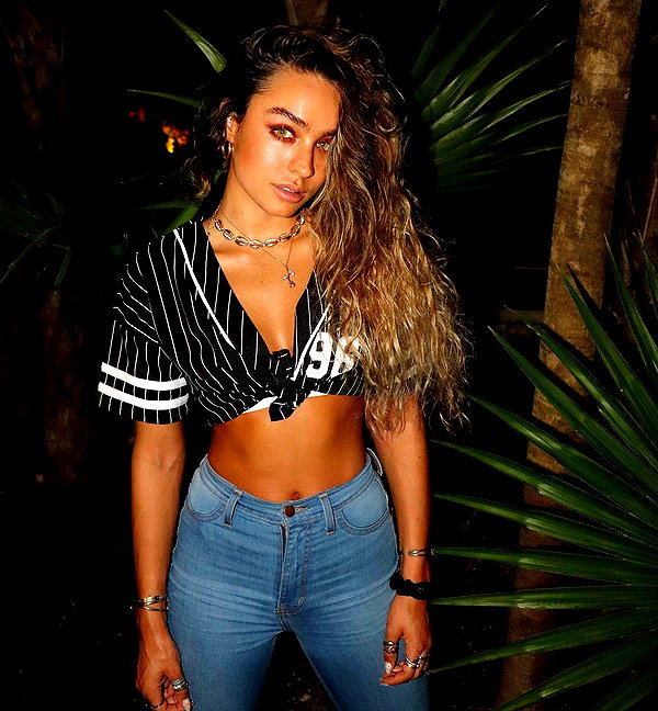 sommerray instagram image archive image