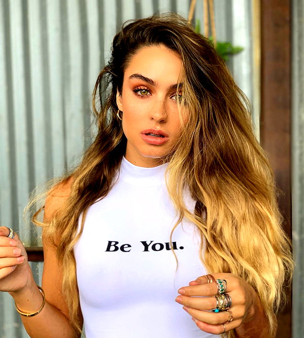 sommerray instagram image archive image