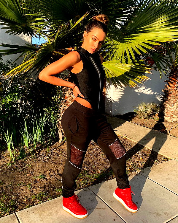 sommerray instagram image archive image
