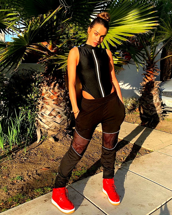 sommerray instagram image archive image