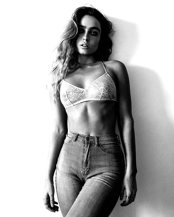 sommerray instagram image archive image