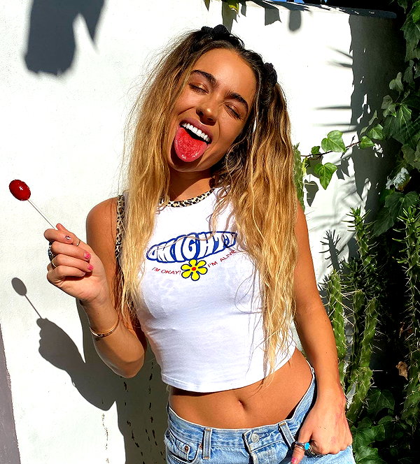 sommerray instagram image archive image