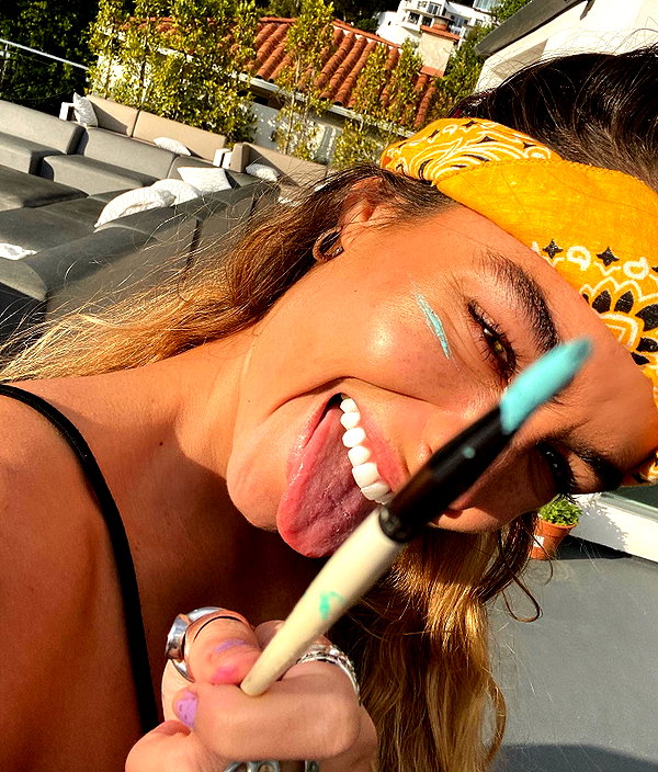 sommerray instagram image archive image