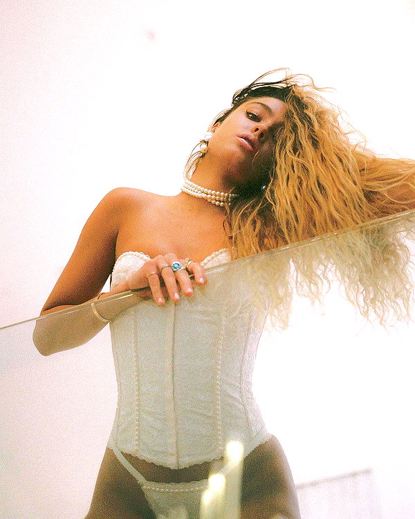 sommerray instagram image archive image