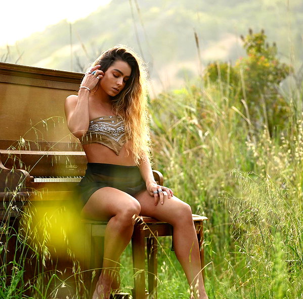 sommerray instagram image archive image