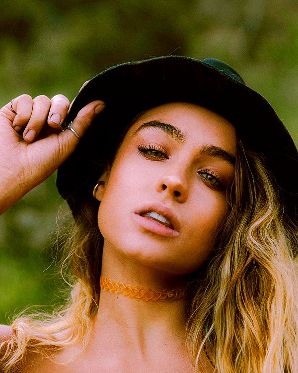 sommerray instagram image archive image