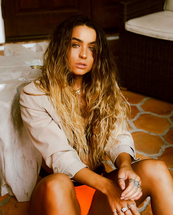 sommerray instagram image archive image