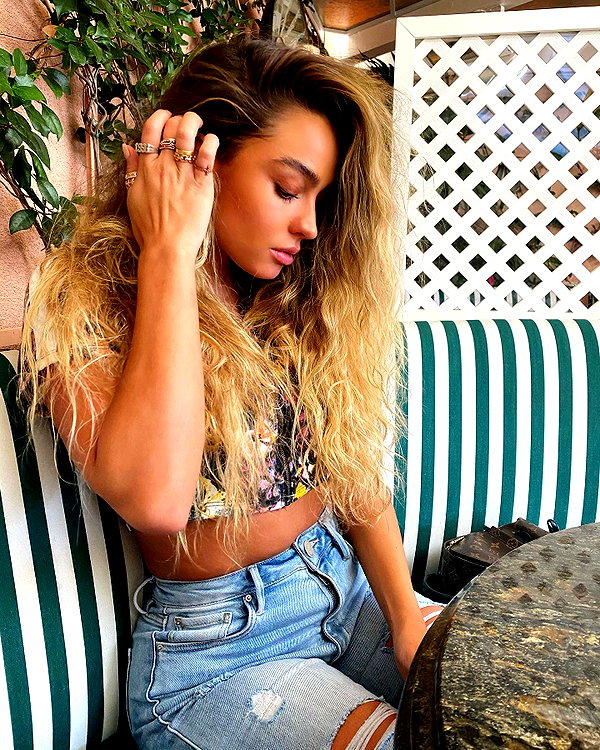 sommerray instagram image archive image