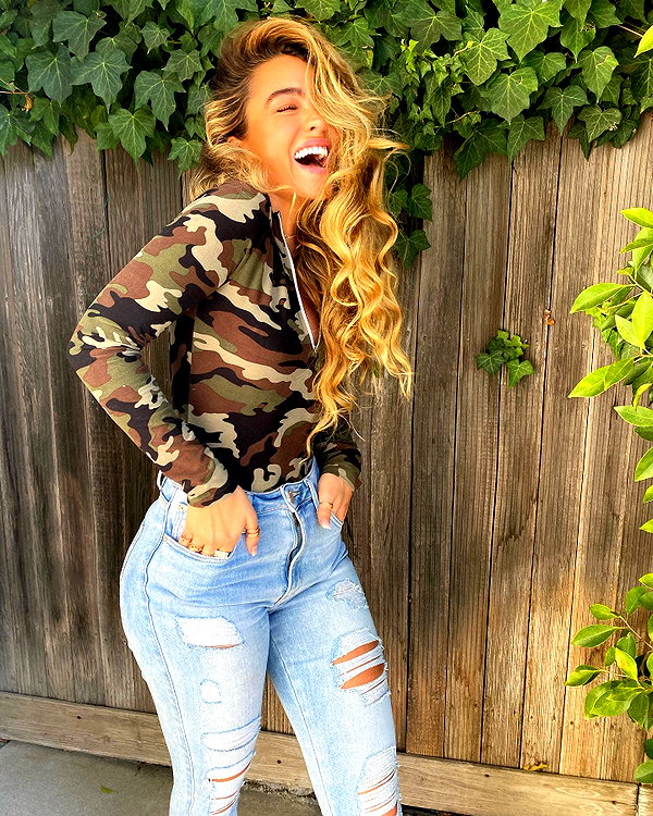 sommerray instagram image archive image