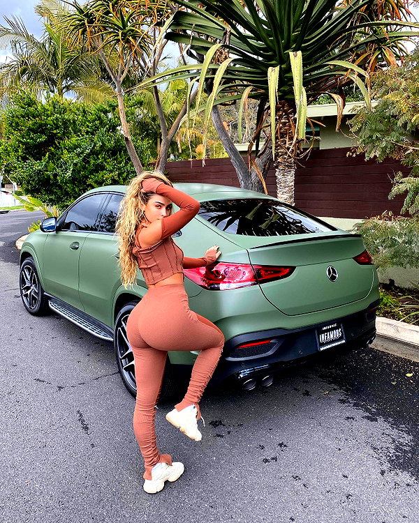 sommerray instagram image archive image