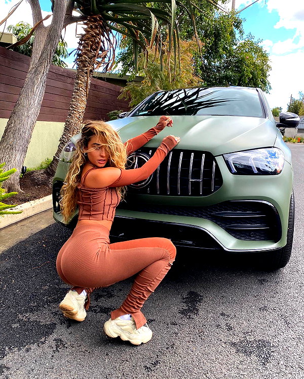 sommerray instagram image archive image