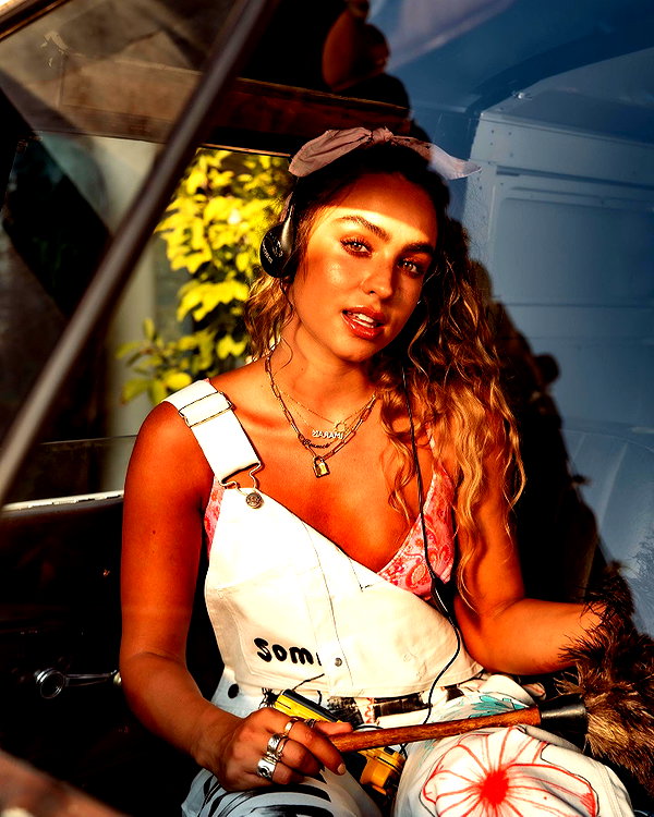 sommerray instagram image archive image
