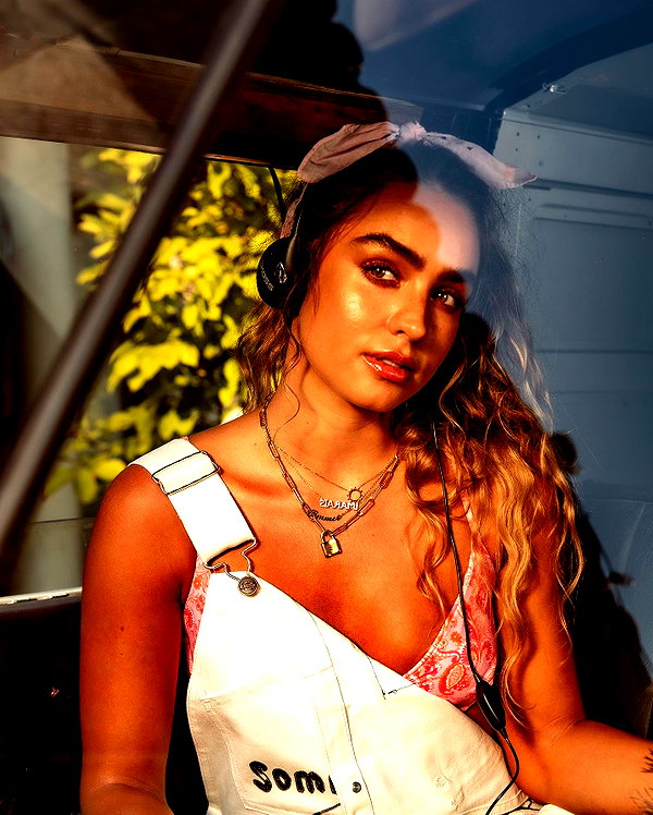 sommerray instagram image archive image
