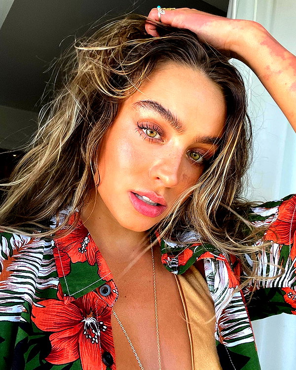 sommerray instagram image archive image