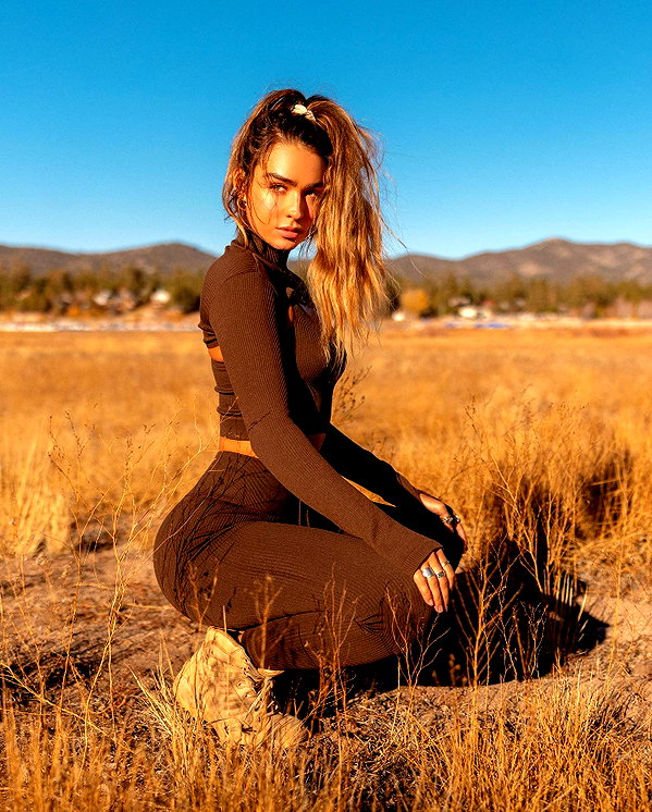 sommerray instagram image archive image