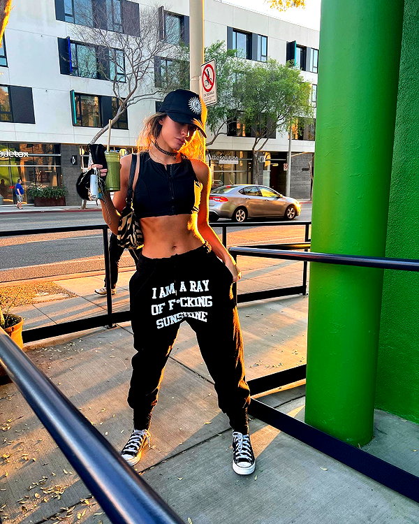 sommerray instagram image archive image