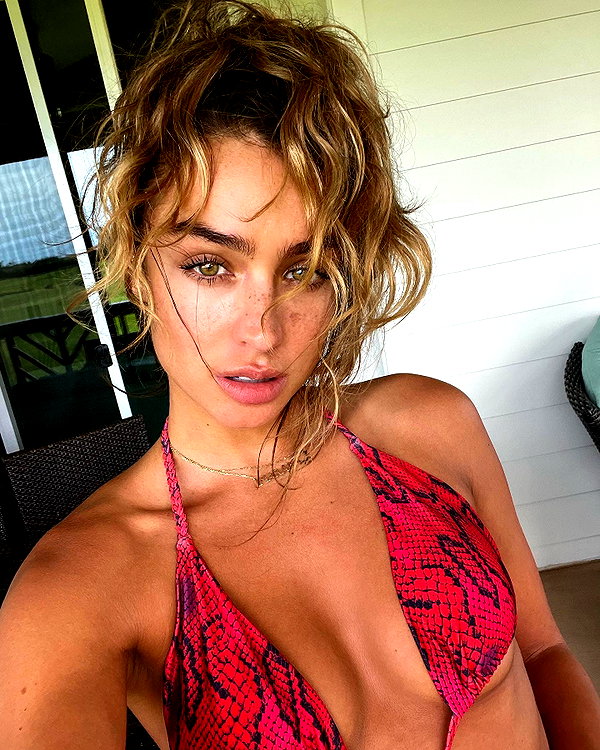 sommerray instagram image archive image