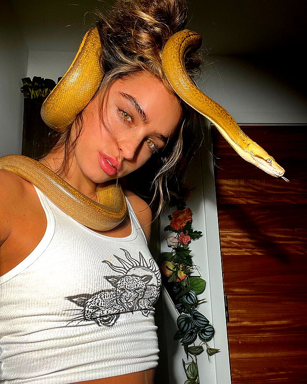 sommerray instagram image archive image