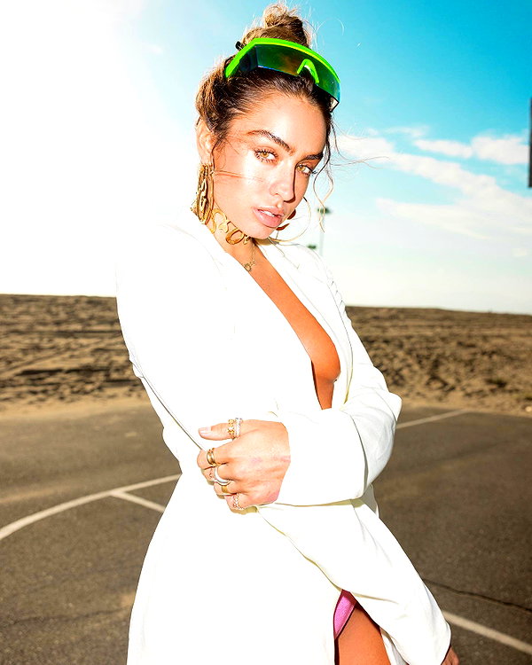 sommerray instagram image archive image