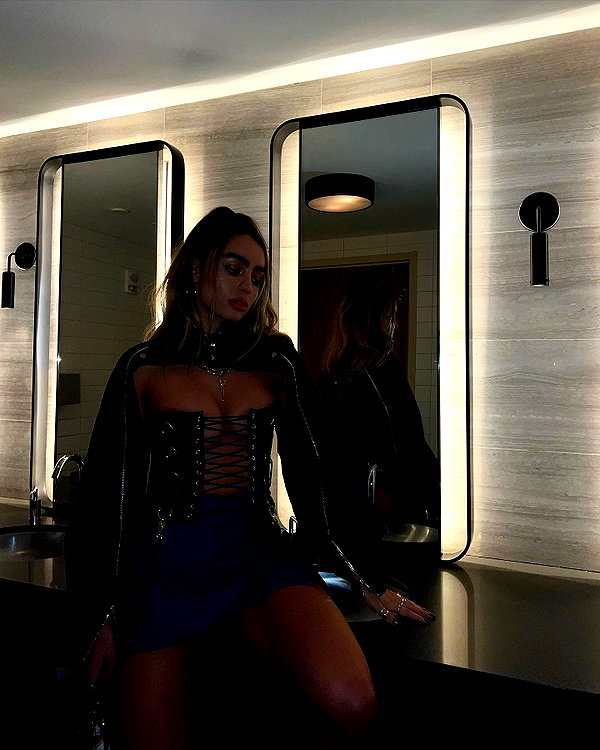 sommerray instagram image archive image