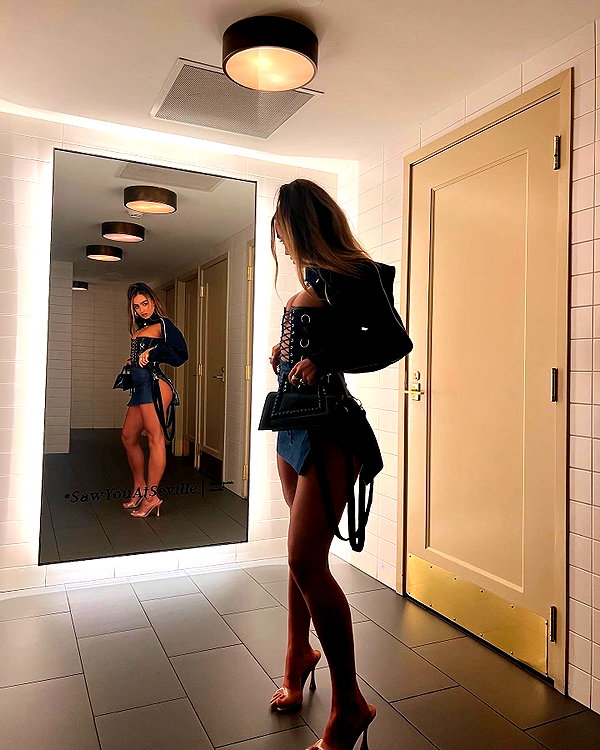 sommerray instagram image archive image