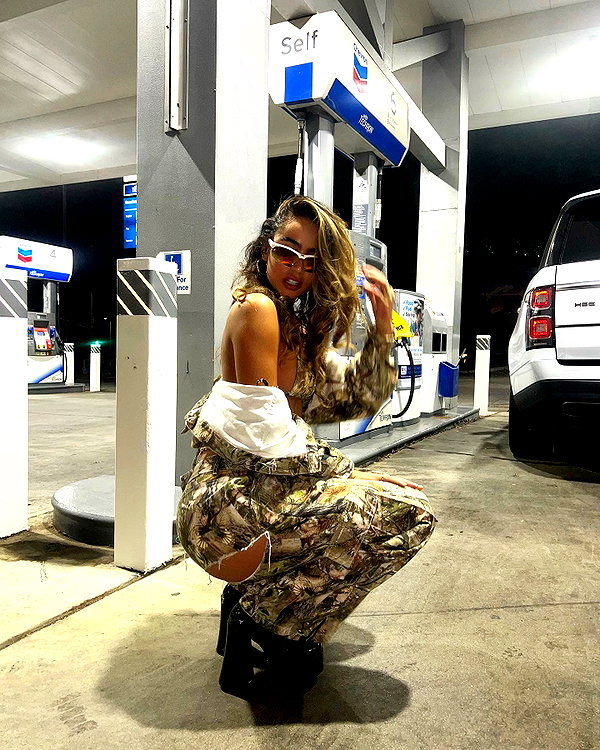 sommerray instagram image archive image