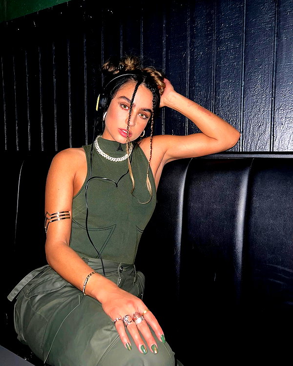 sommerray instagram image archive image