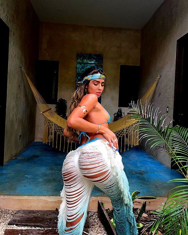 sommerray instagram image archive image