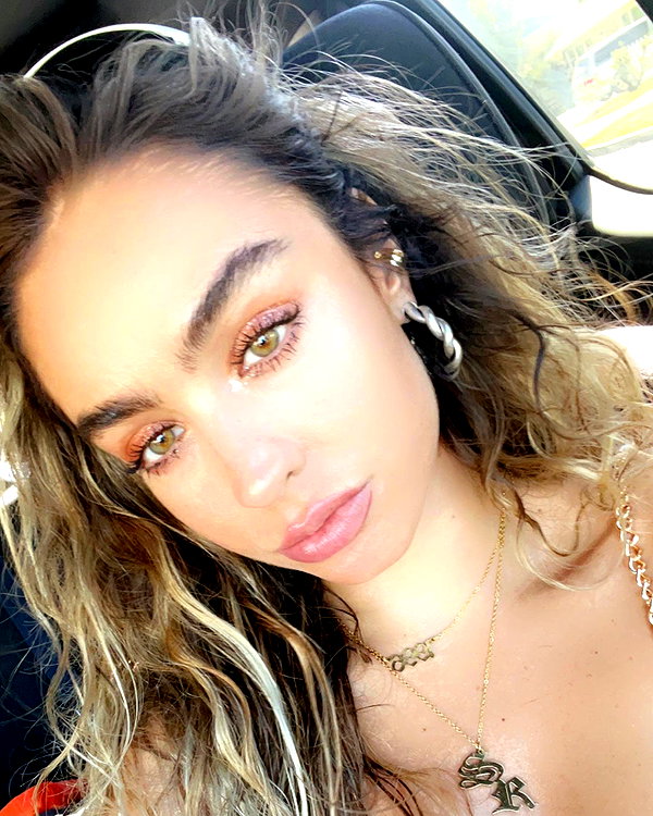 sommerray instagram image archive image