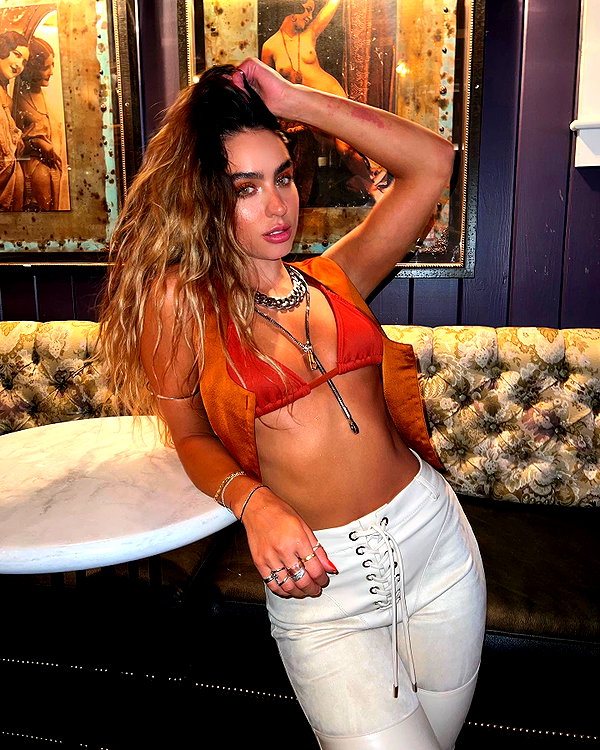sommerray instagram image archive image