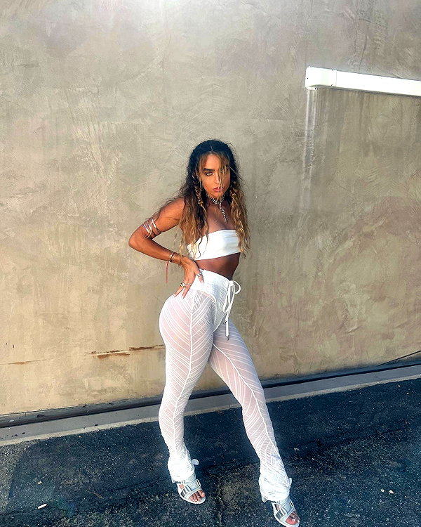 sommerray instagram image archive image