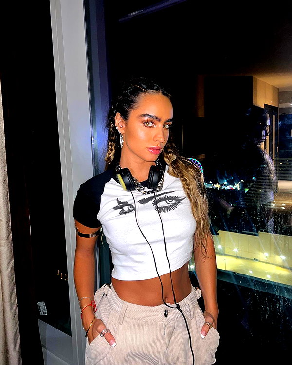 sommerray instagram image archive image