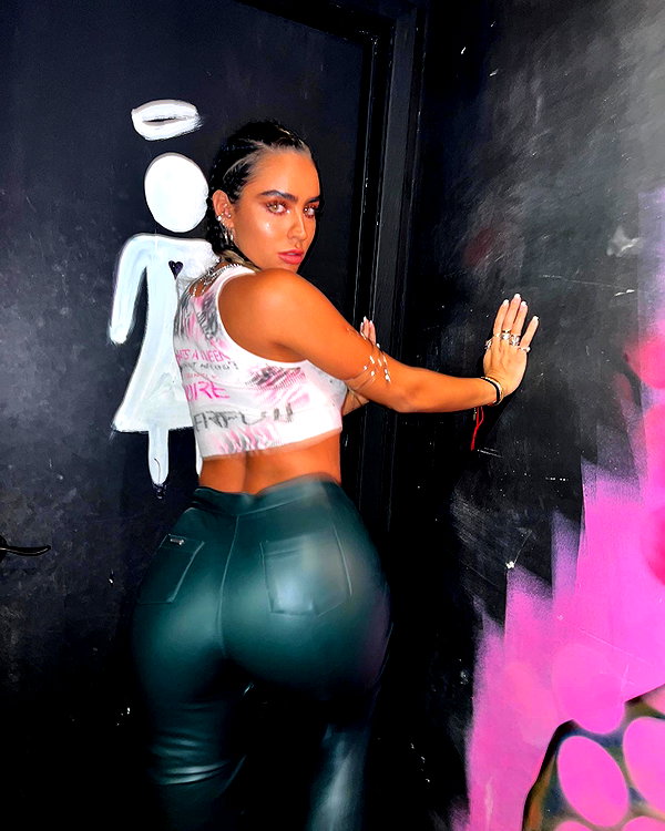 sommerray instagram image archive image
