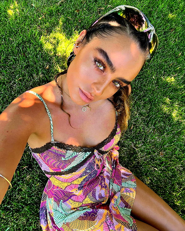 sommerray instagram image archive image