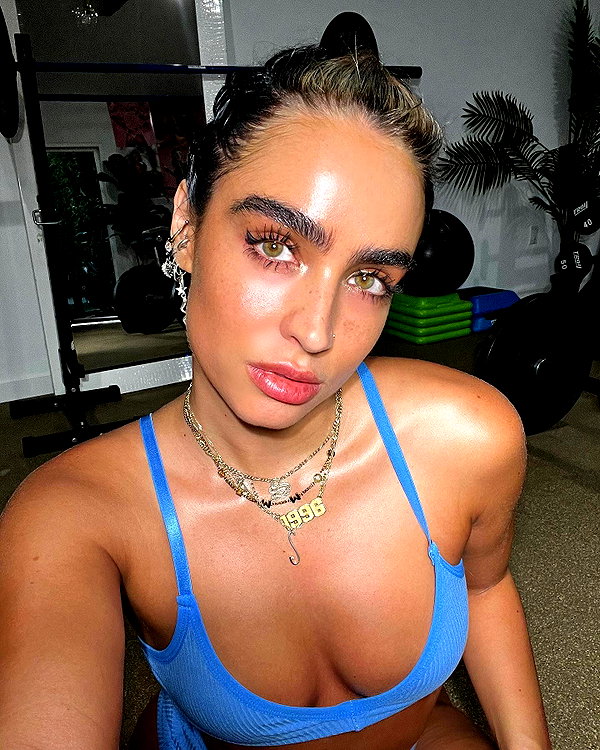 sommerray instagram image archive image