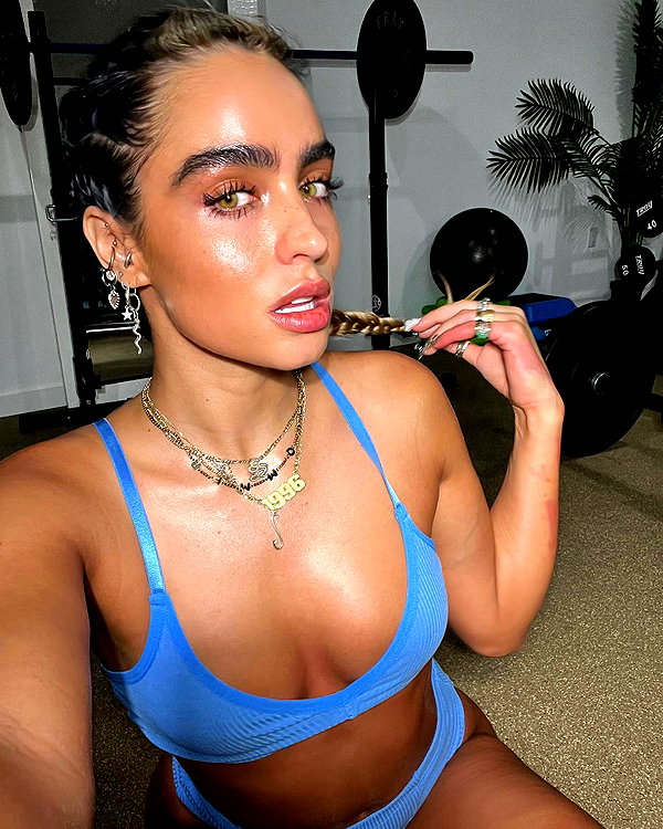 sommerray instagram image archive image