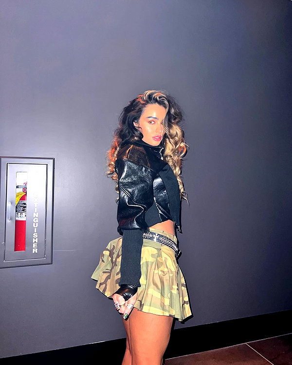 sommerray instagram image archive image