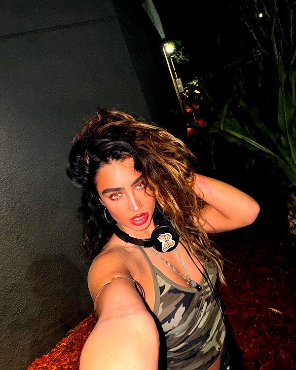 sommerray instagram image archive image