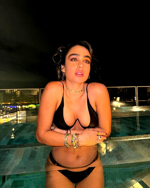 sommerray instagram image archive image