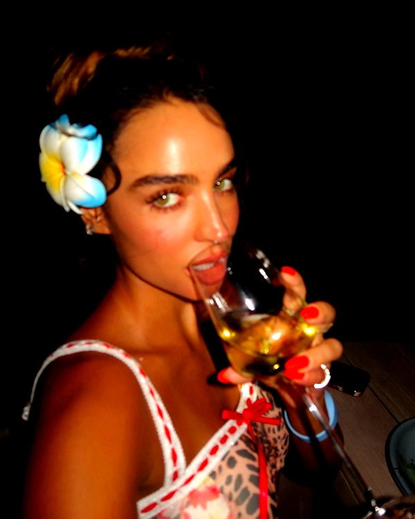 sommerray instagram image archive image