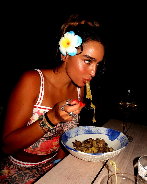 sommerray instagram image archive image