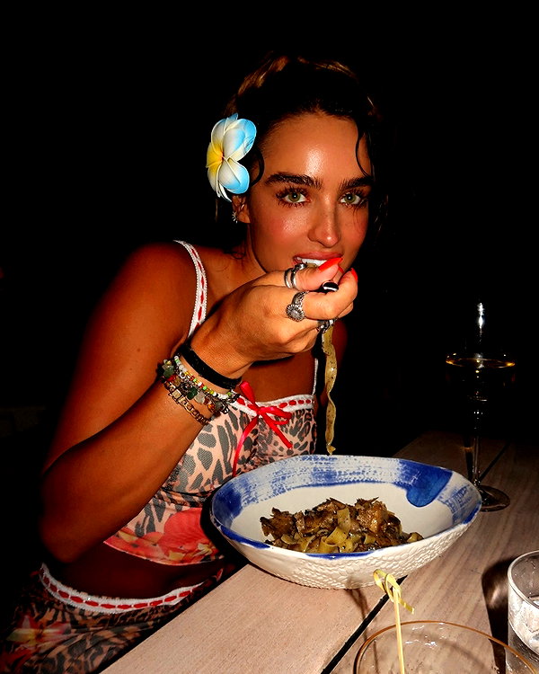sommerray instagram image archive image