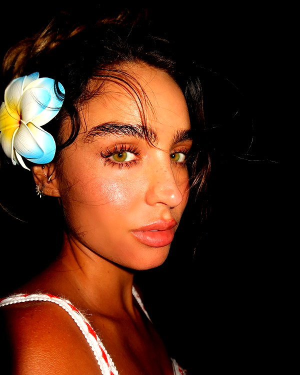 sommerray instagram image archive image