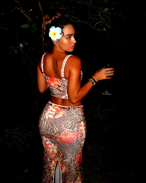 sommerray instagram image archive image