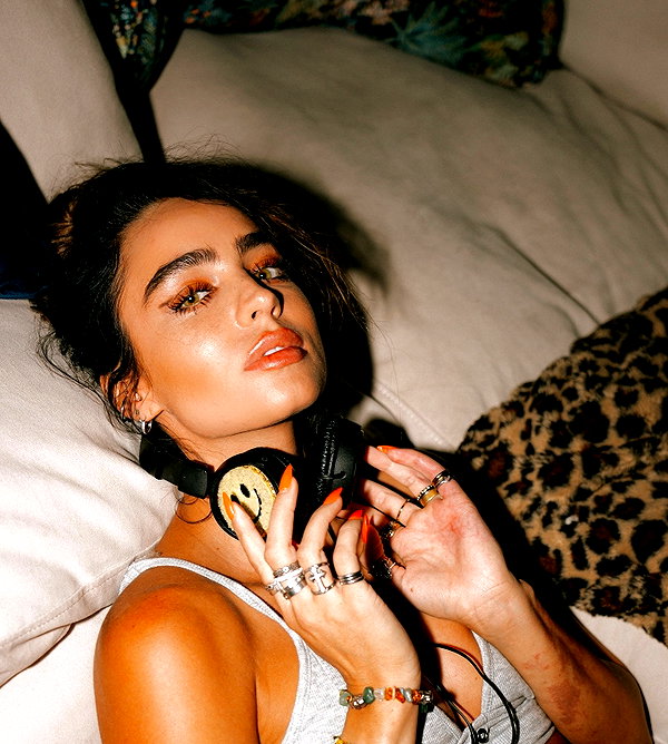 sommerray instagram image archive image
