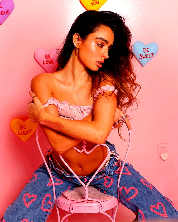 sommerray instagram image archive image