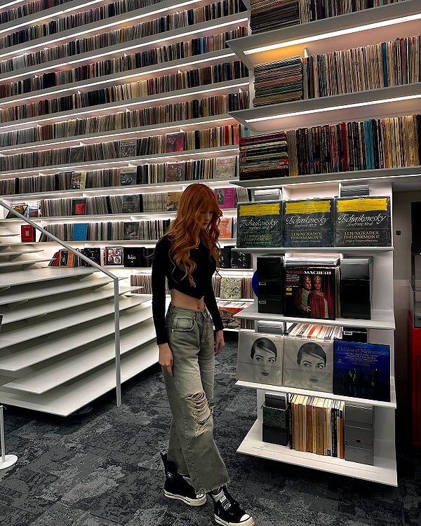 sonya_fisher_ instagram image archive image