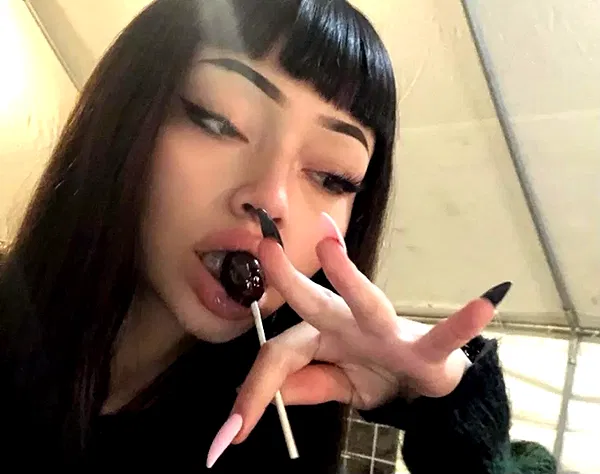 stressoutnana image ~ Altpins