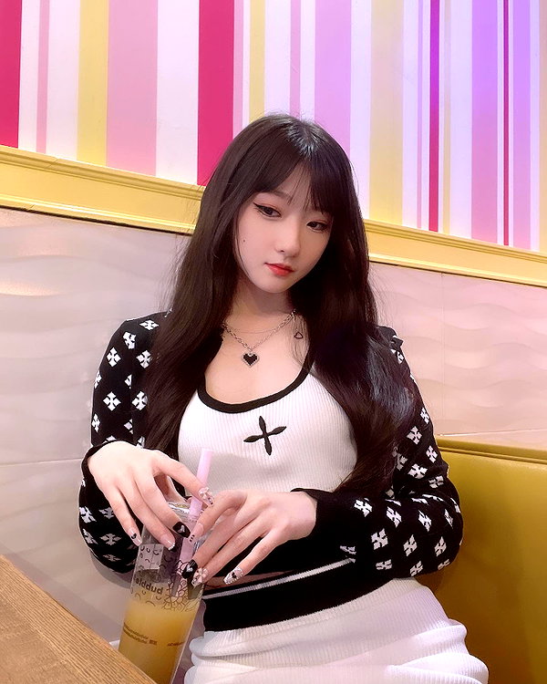 sugarcoatedkiss instagram image archive image