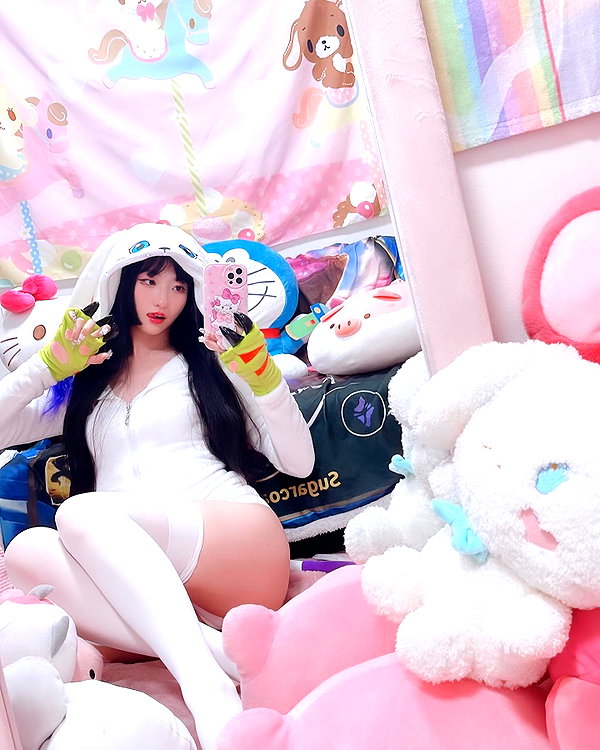 sugarcoatedkiss instagram image archive image